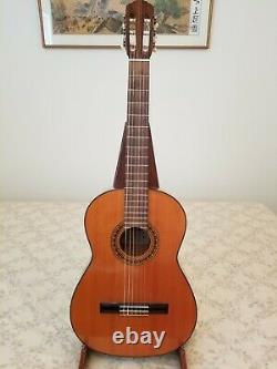 1970 Japanese Made Wilson Classical Guitar in Excellent Condition with hard case