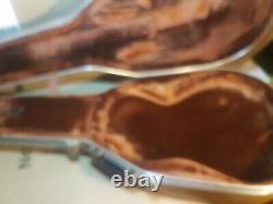 1976 OVATION ACOUSTIC GUITAR CASE Made in USA
