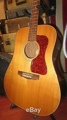 1998 Guild D-25 NT Natural Dreadnought Acoustic With Hard Shell Case USA Made
