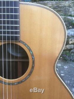 AVALON LEGACY L-320 Hand-made GUITAR