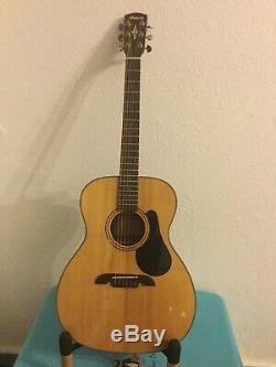 Acoustic Folk Guitar Alvarez Hand Made AF 30 (E 12030047)