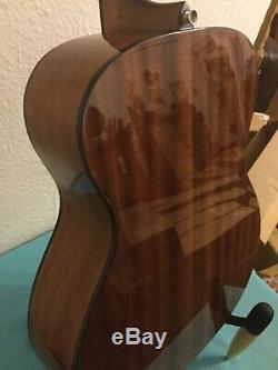 Acoustic Folk Guitar Alvarez Hand Made AF 30 (E 12030047)