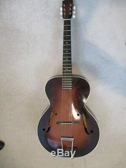 Acoustic GuitarVintage 1930sHarmonyMade in USAGood condition