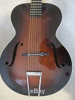 Acoustic GuitarVintage 1930sHarmonyMade in USAGood condition