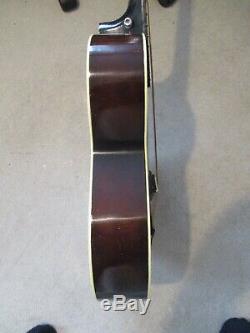 Acoustic GuitarVintage 1930sHarmonyMade in USAGood condition