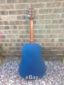 Art & Lutherie Wild Cherry Dreadnought, Blue, Canadian Made, Used