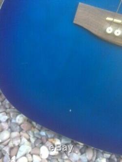 Art & Lutherie Wild Cherry Dreadnought, Blue, Canadian Made, Used