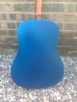 Art & Lutherie Wild Cherry Dreadnought, Blue, Canadian Made, Used