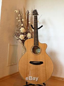 BREEDLOVE Legacy Series Auditorium Soft Cutaway Westerngitarre Made USA