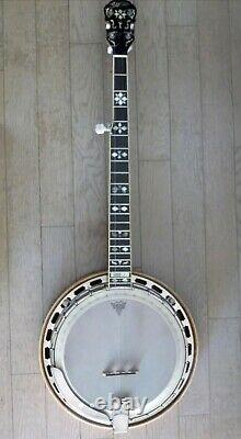 Banjo made by Tokai Goldstar g12hf 1976 vintage 5 strings acoustic with hardcase