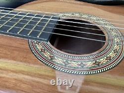 Beautiful Vtg Taka Tg-301 Acoustic Classical Guitar Japanese Made In Korea