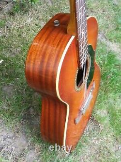 FRAMUS GAUCHO VINTAGE 60's PARLOR. MADE IN BAVARIA GORGEOUS LOOKER' NEW CASE