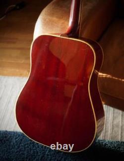 Gibson CustomShop 1960s Hummingbird ADJ / Acoustic Guitar with HC made in 2007