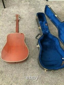 Gibson Hummingbird Honeyburst made in USA acoustic guitar. Barely ever played