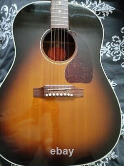 Gibson J45 acoustic guitar. Made In 2000