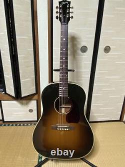 Gibson J-45 Standard/ Acoustic Guitar with HC made in USA