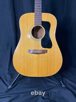 Guild D-25 NT 1985 Natural USA Made Good Condition Includes Hard Case