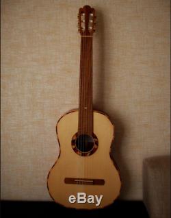 Handmade Classic Acoustic Guitar Made of Solid Wood