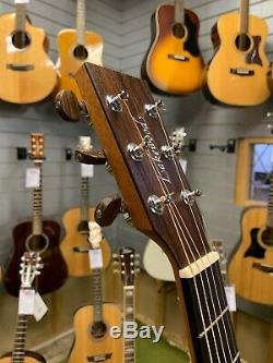 Lakewood M18 Grand Concert Hand Made Acoustic Guitar