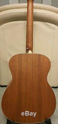 Larrivee OM-40 Acoustic Electric Guitar Made in USA LR Baggs Anthem mint