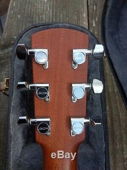 Larrivee O-01 Koa Special Edition Parlor Parlour Acoustic Guitar. Made in 2003