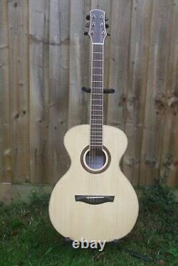 Luthier hand made Acoustic guitar