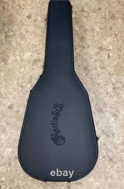 MARTIN D-28 /Acoustic Guitar with Original HC made in 1992