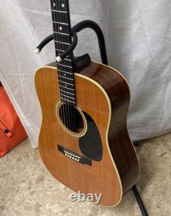MARTIN D-28 /Acoustic Guitar with Original HC made in 1992