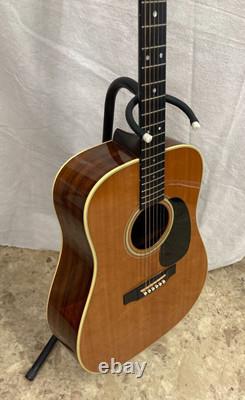 MARTIN D-28 /Acoustic Guitar with Original HC made in 1992