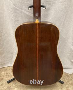 Martin D-28 / Acoustic Guitar with HC made in 1975