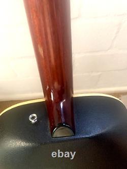 Ovation 1112 made in USA absolutely first class condition /with case/new strings