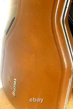 Ovation 1112 made in USA absolutely first class condition /with case/new strings