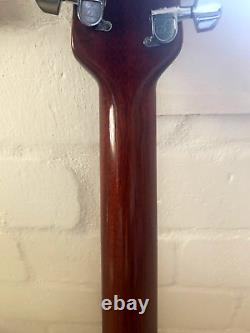 Ovation 1112 made in USA absolutely first class condition /with case/new strings