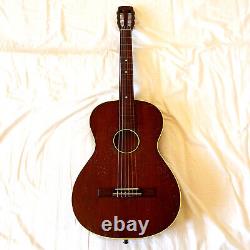 Rare Hoyer vintage guitar made in Germany in 1950s! Very cool sound! Read the ad