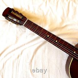 Rare Hoyer vintage guitar made in Germany in 1950s! Very cool sound! Read the ad