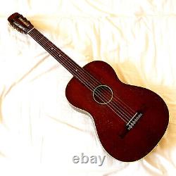 Rare Hoyer vintage guitar made in Germany in 1950s! Very cool sound! Read the ad