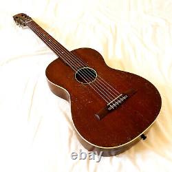 Rare Hoyer vintage guitar made in Germany in 1950s! Very cool sound! Read the ad