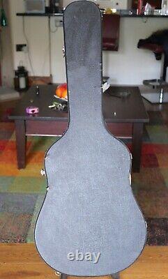 TAKAMINE EN 10 Left Handed, Original Takamine Hard Case Made in Japan. 1990