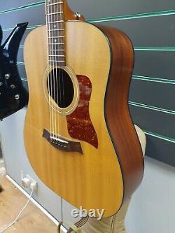 Taylor 110 Dreadnought 2007 Natural Acoustic Guitar Made in America
