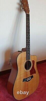 Taylor 110ce 2009 Model acoustic guitar USA made