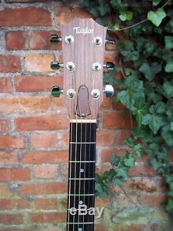 Taylor 310 (Made in USA. 2006)