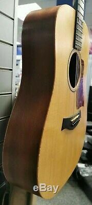 Taylor Big Baby Guitar Made In Mexico