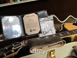 Tom Petty Gibson SJ-200 Wildflower, ONLY 100 made. Antique Natural & case
