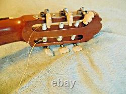 VINTAGE ARIA Classic 6 String Acoustic GUITAR MOD A551B with bag. Made in Japan