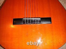 Vintage 1970s Japanese made TAKA TATG-300 Classical Guitar with BrandNew Hard Case