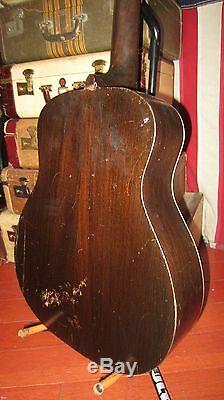 Vintage Circa 1930's Kalamazoo KG-11 Acoustic Guitar Gibson Factory Made with Case