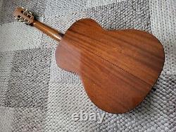 Aria de guitare ancienne en bois massif fabriquée au Japon