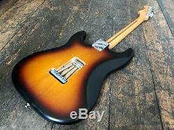 Fender Stratocaster, Guitare Électrique Fabriquée Au Mexique