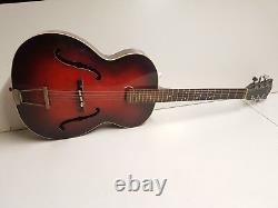 GUITARE JAZZ HOFNER fabriquée en ALLEMAGNE