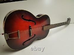 GUITARE JAZZ HOFNER fabriquée en ALLEMAGNE